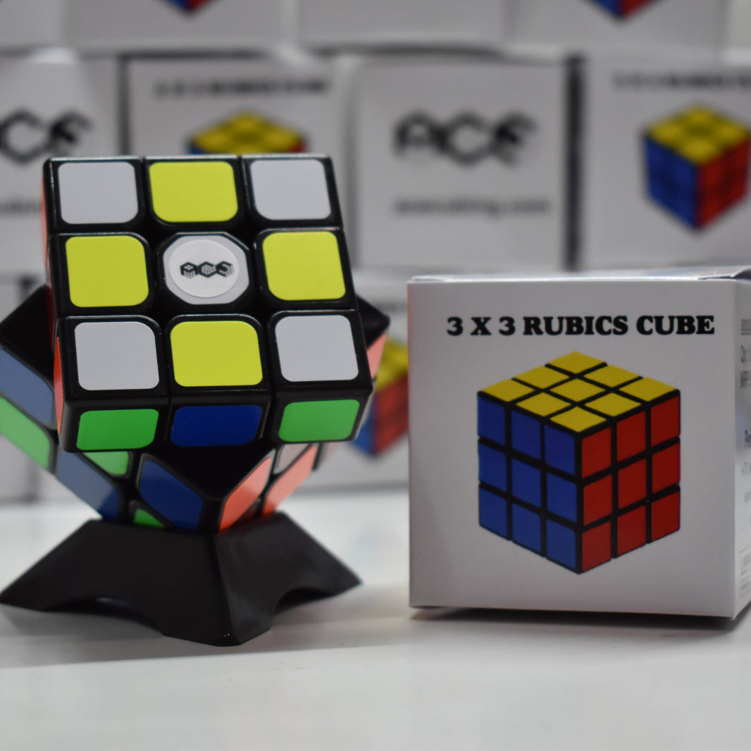 Solve Your First Rubiks Cube | AceCubing